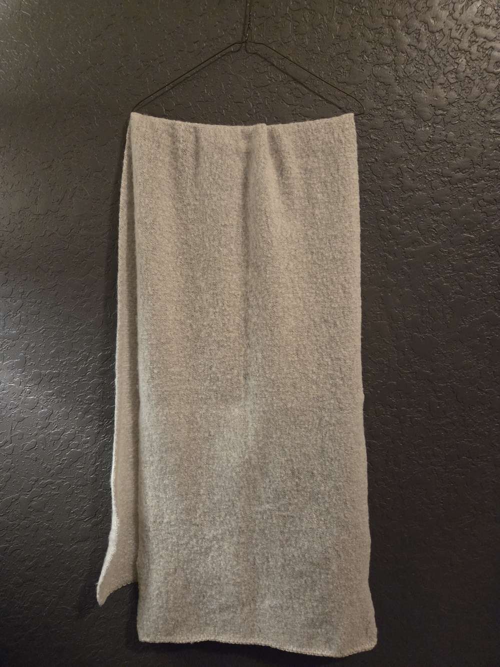Cozy Women's Gray Knit Scarf
